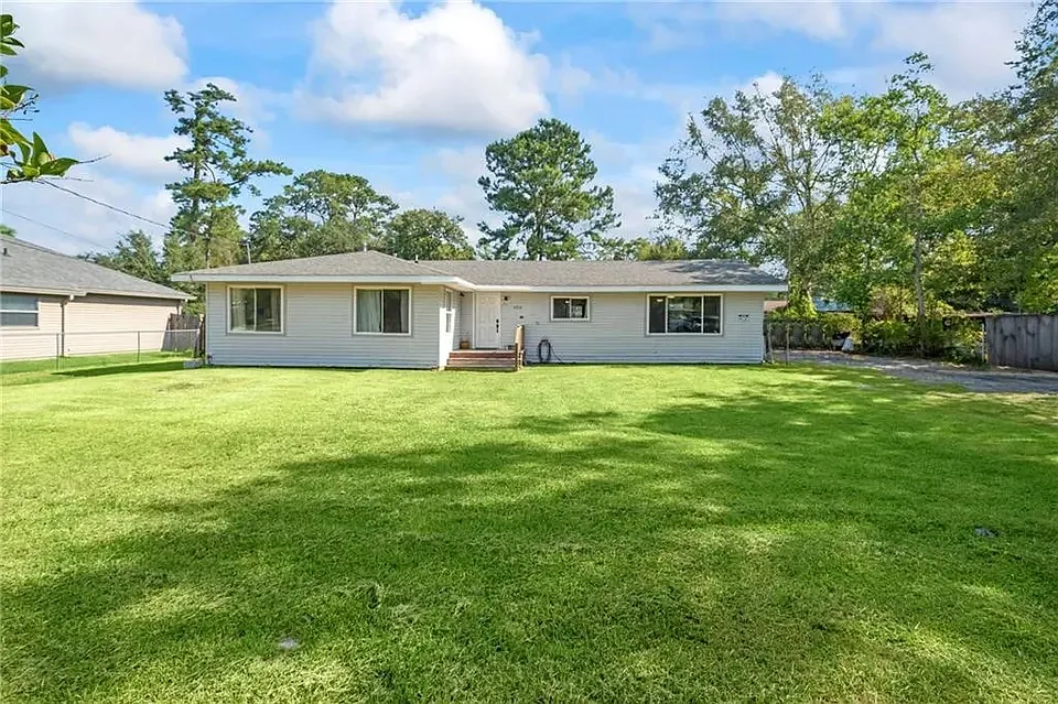 4 bed, 1750 sqft, $1,675 — Photo 1