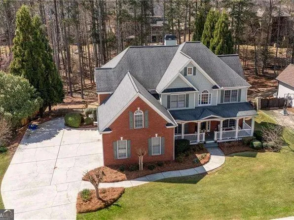 172 Golf Crest Dr, Acworth, GA 30101