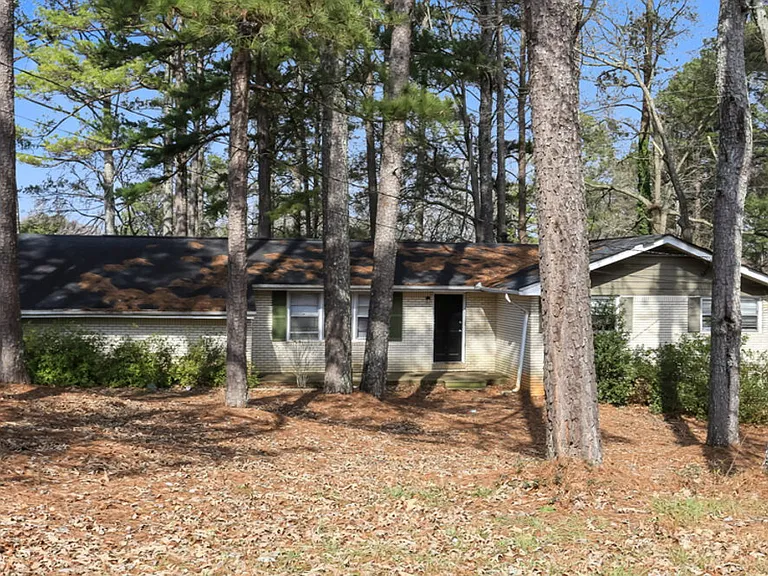 1932 Carla Dr — Photo 1