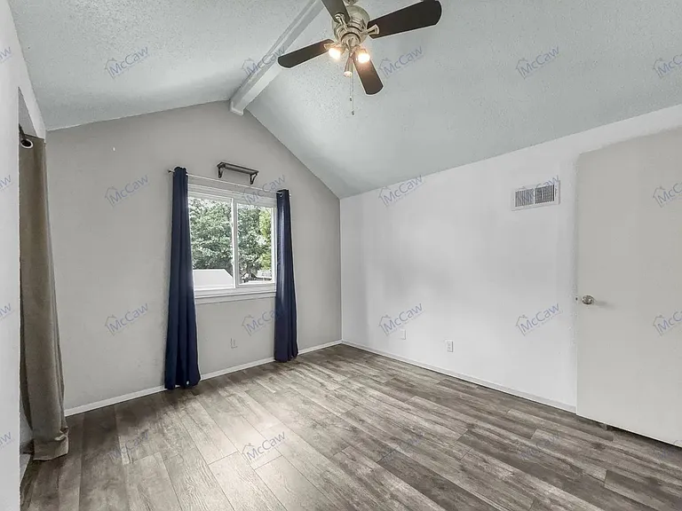 767 Dove Cir — Photo 17