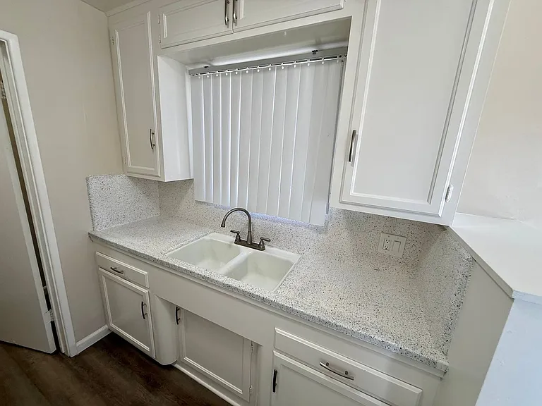 7932-40 La Mesa Blvd #A-O — Photo 12