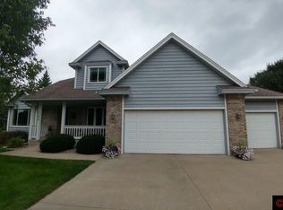 144 Fairway Dr, Mankato, MN 56001