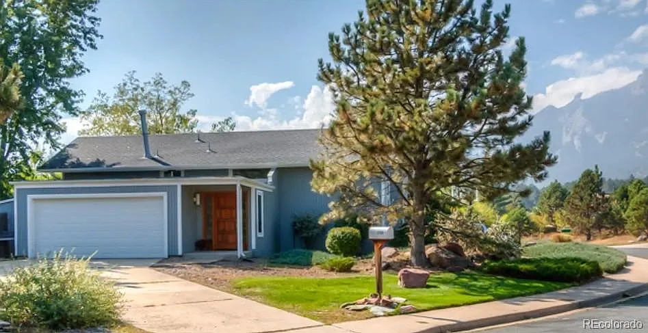 2730 Lafayette Dr