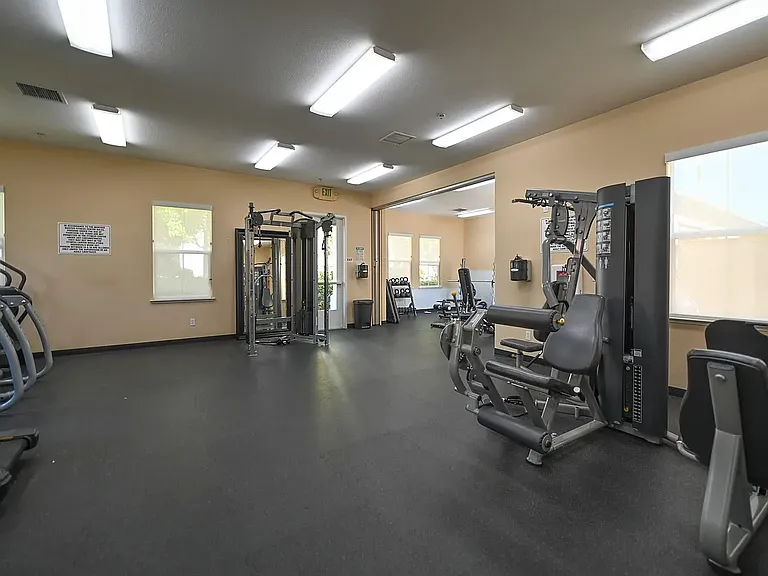 118 Selby Ln #7 — Photo 35