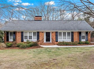 1211 NW Greenvalley Rd, Winston Salem, NC 27106