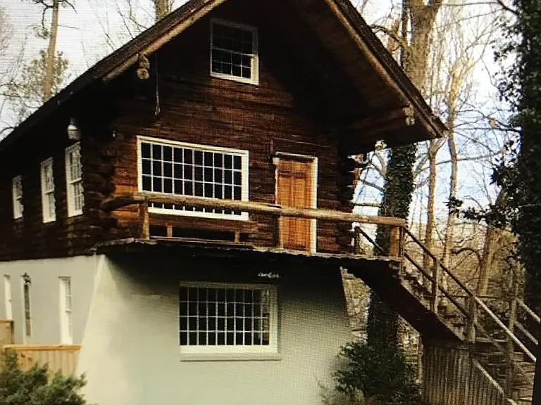 602 S Columbia St — Photo 15