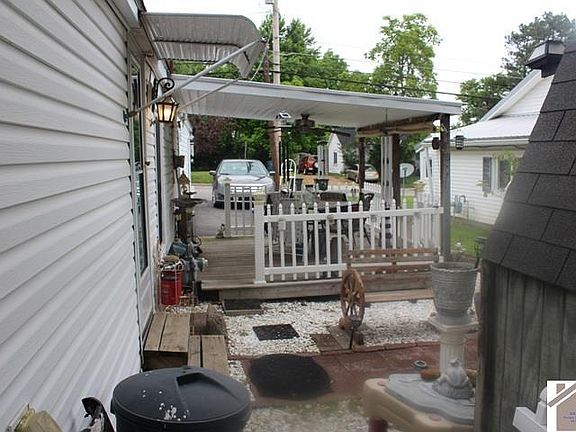 4th image of 516 W Housman St