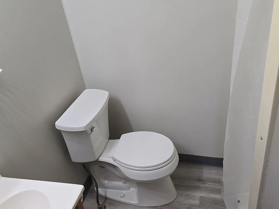 105 West Ave #2