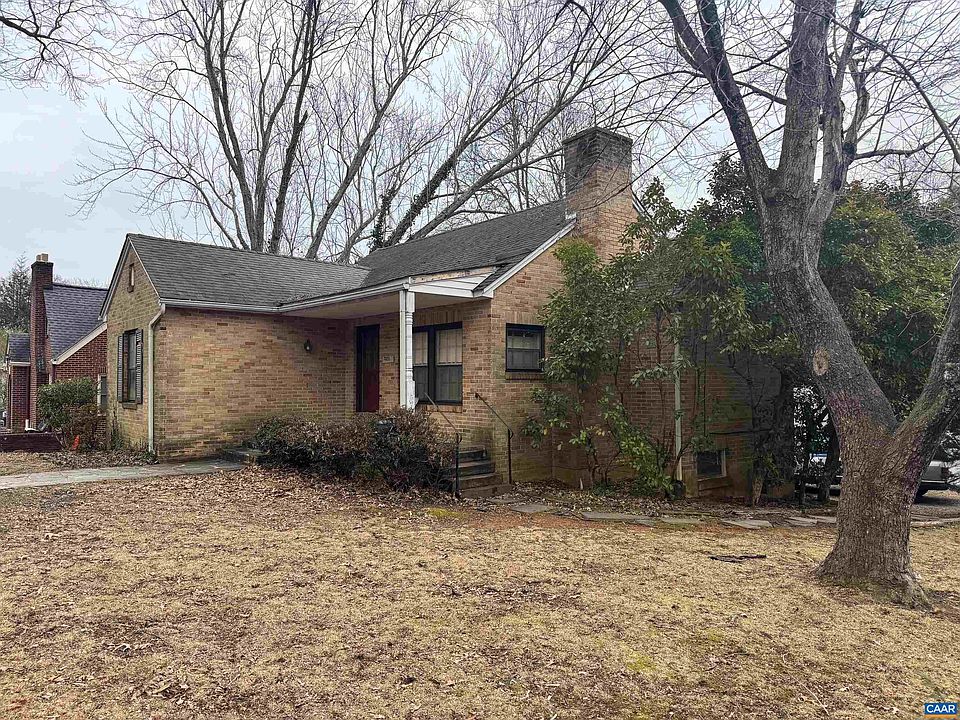 2nd image of 2320 Stadium Rd