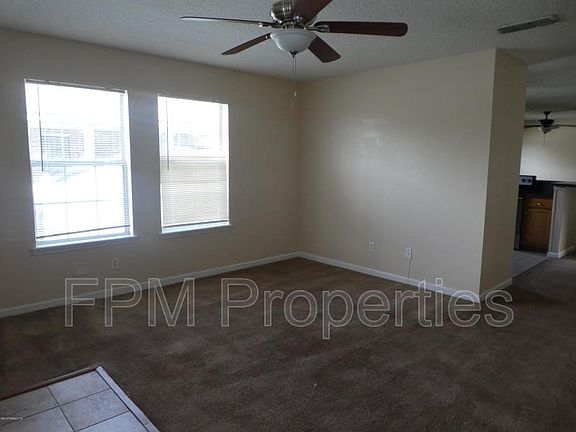 2nd image of 1017 Crestwood St