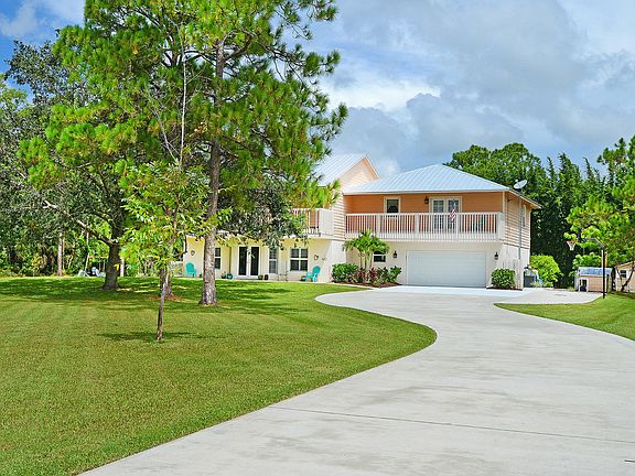 Home For Sale In Jupiter Farms