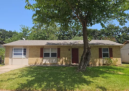 4412 Central Ln Photo 1