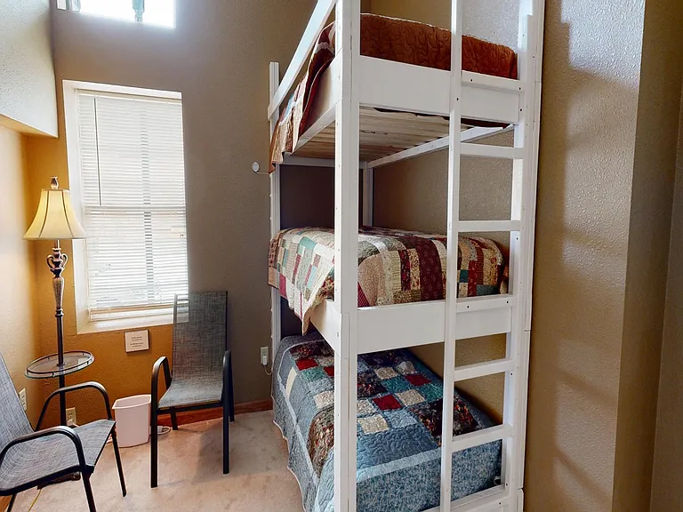 539 Pacific Ave SW #STUDENT — Photo 22