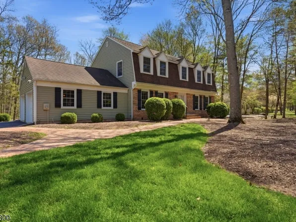 894 Ardsley Ln, Bridgewater Twp., NJ 08807