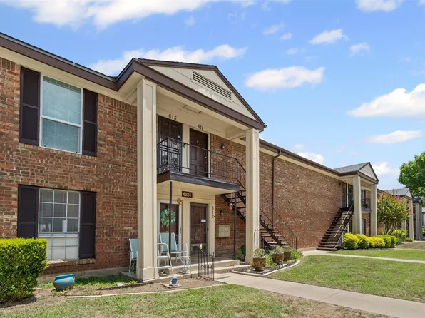 4024 Ridglea Country Club Dr APT 611, Benbrook, TX 76126