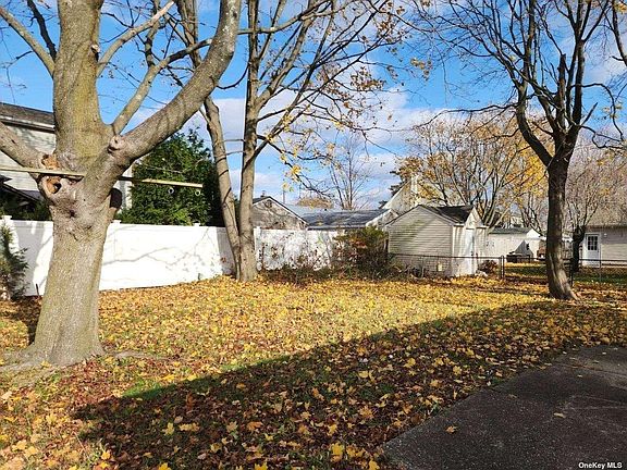 2nd image of 217 15th St