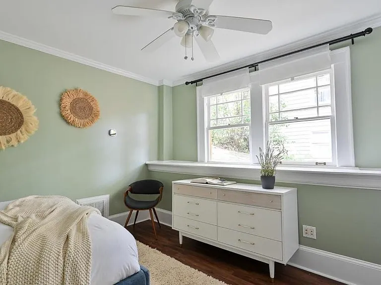 2076 Ridgedale Rd NE — Photo 32