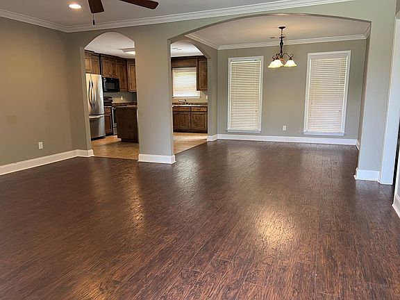 2nd image of 201 White Oak Dr