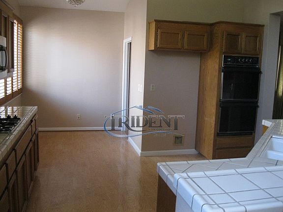 4th image of 1878 Meadowlark Way