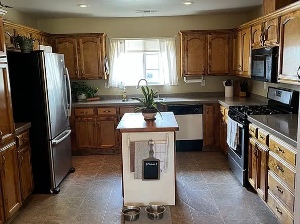 27600 Avenue 150, Porterville, CA 93257