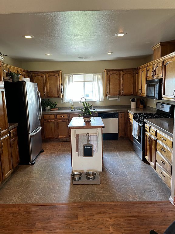 27600 Avenue 150 - Property Image