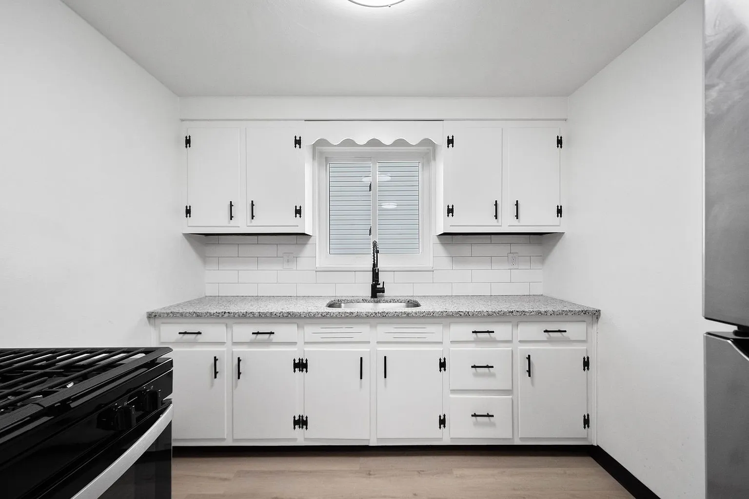 108 Bruce St photo 1
