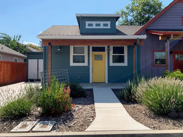 1014 Eureka St, Ashland, OR 97520