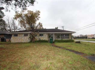 5902 Van Fleet St, Houston, TX 77033