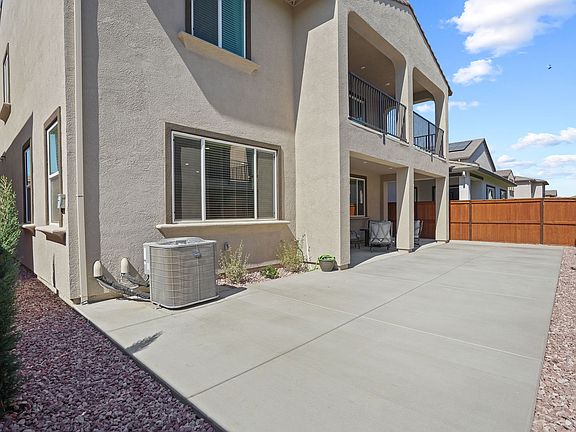 5th image of 5612 Padrone St