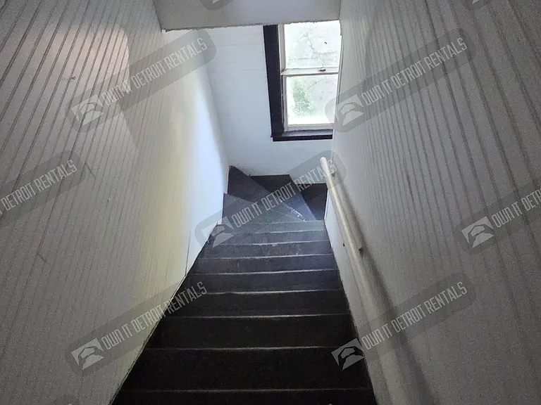 2982 Vicksburg St — Photo 25