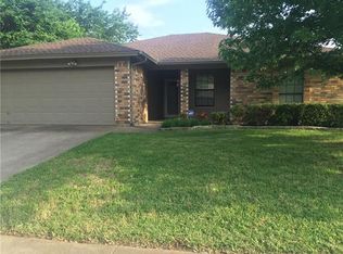 6333 Hunters Glen Dr, Watauga, TX 76148