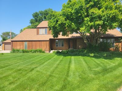 2108 Oak Park Pl, Columbus, NE, 68601