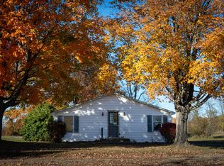 32 Treeland Farm Dr, Hudson, NY 12534