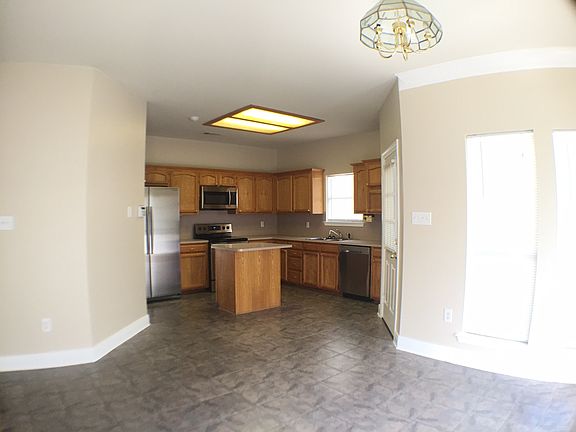 5th image of 30978 Meadow Wood Blvd