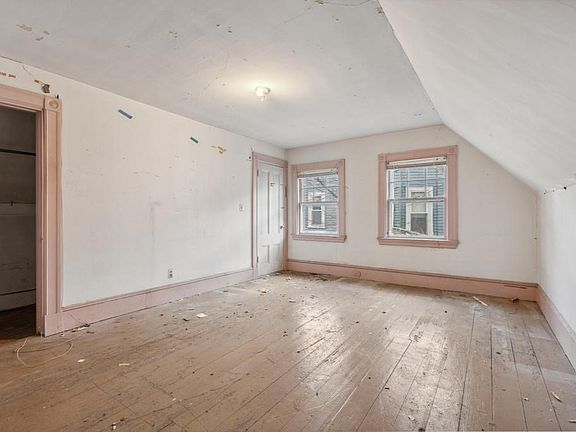 5th image of 79 Dana St #3
