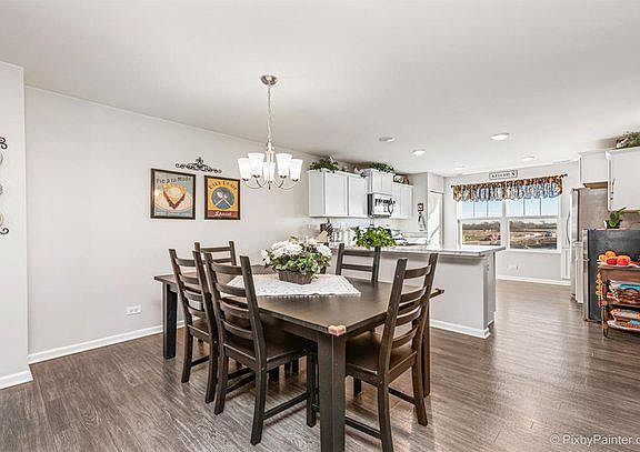 3rd image of 212 Goldenrod Dr