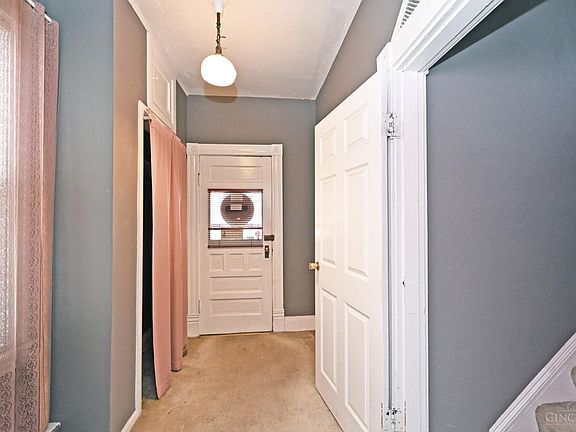4th image of 6933 Cambridge Ave