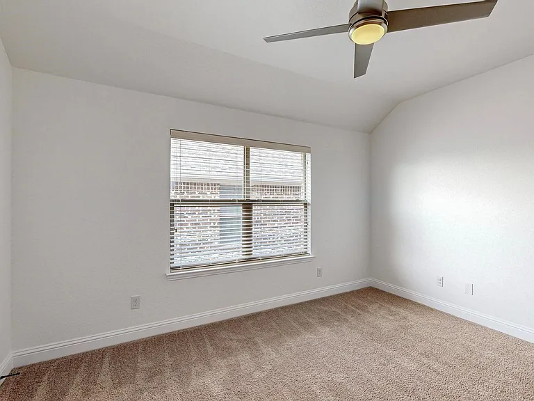 712 Davinci Ct — Photo 26