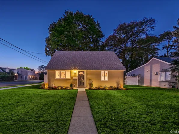 234 Division Avenue, Massapequa, NY 11758