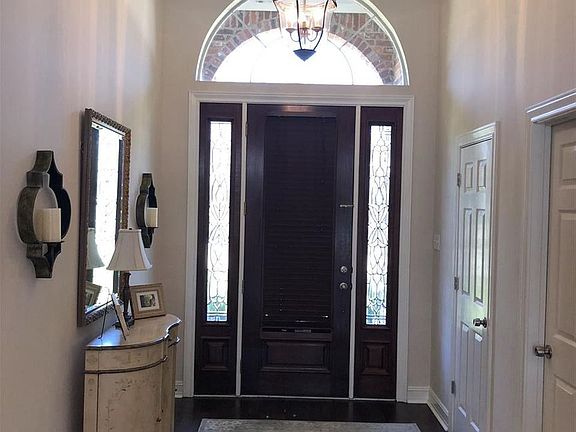 3rd image of 5035 Eaheart Cir