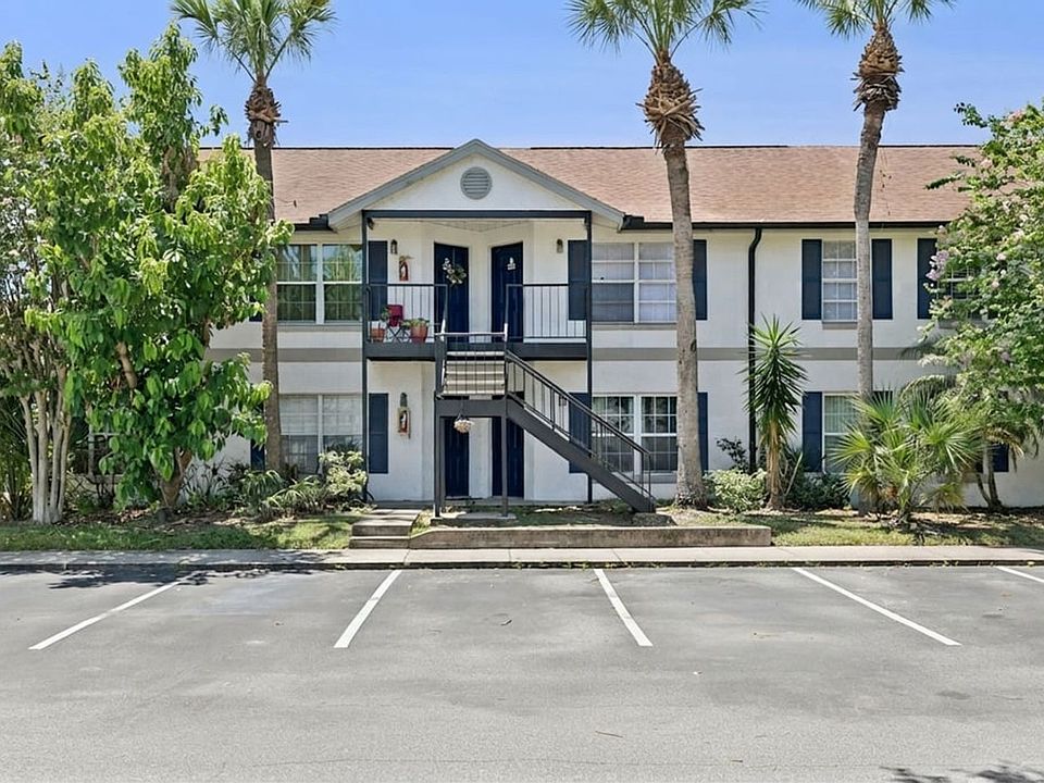 1st image of 3651 N Goldenrod Rd Unit B202