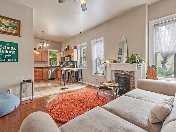 4th image of 4041 Castleman Ave