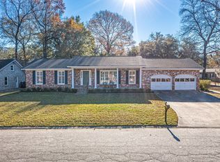 1013 Quaker Dr, Hanahan, SC 29410