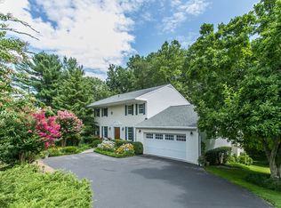 329 Club View Dr, Great Falls, VA 22066