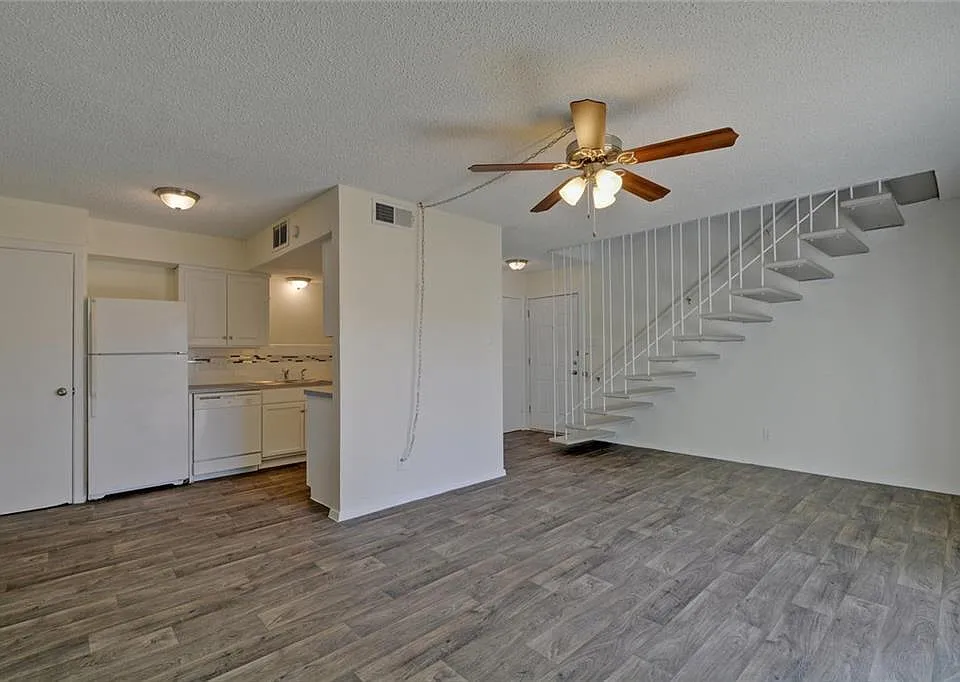 1825 Wooten Park Dr #101