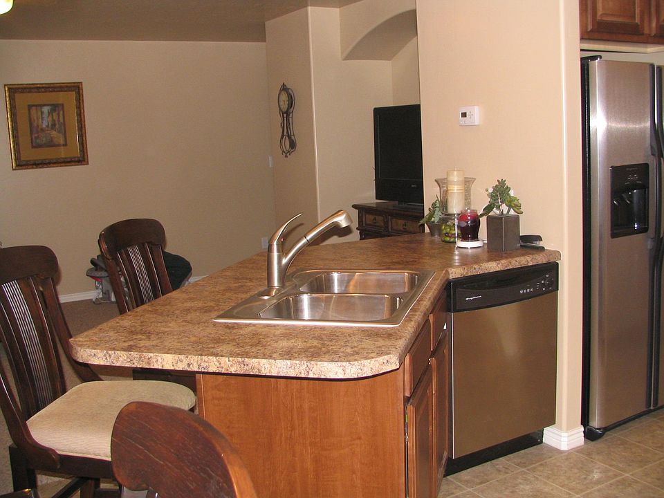 2nd image of 1266 N Firefly Dr