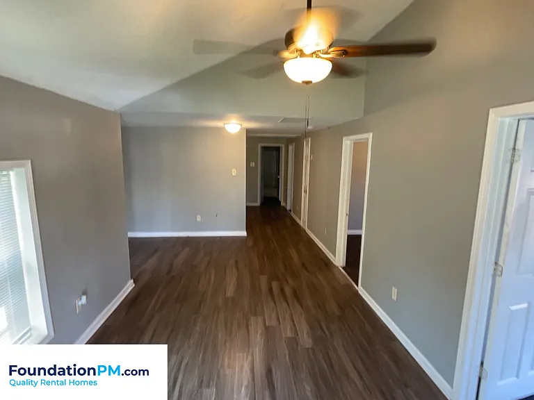 3259 Cypress Rd — Photo 2