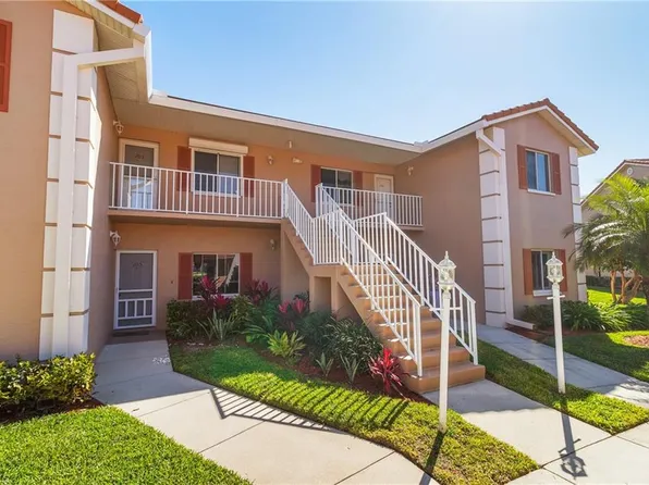 550 Saratoga CIR #E206, NAPLES, FL 34104