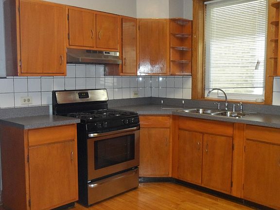 2nd image of 4249 W Potomac Ave #1