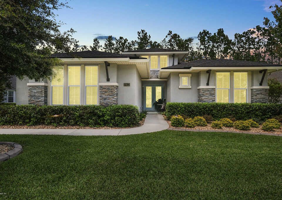 1st image of 963 Autumn Pines Dr